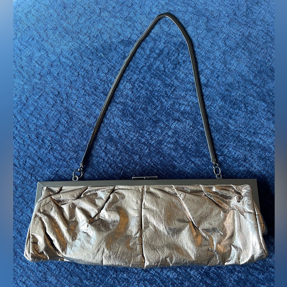 Aldo Metallic Silver-Gold Folded Clutch Gunmetal Herringbone Chain - Picture 8 of 9